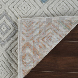 Homeroots 8' X 10' Cream And Beige Geometric Distressed Indoor Outdoor Area Rug  Polypropylene 558731