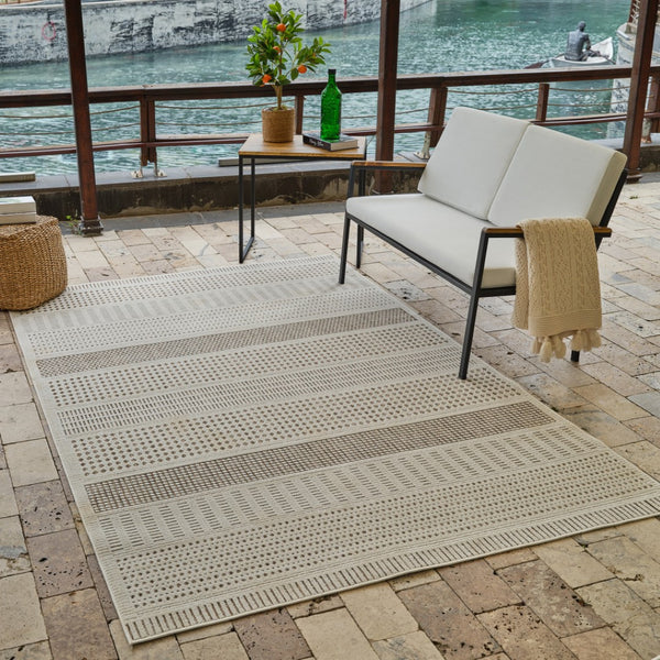 HomeRoots 4' Durable Beige and Brown Geometric Distressed Area Rug for Indoor and Outdoor Spaces, Easy Care 4' X 6' 558746