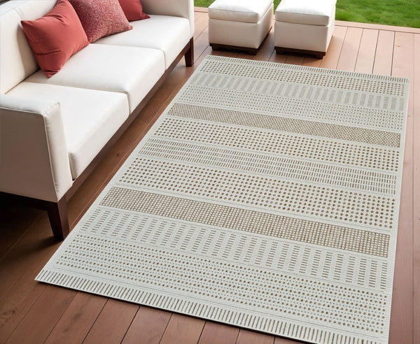HomeRoots 4' Durable Beige and Brown Geometric Distressed Area Rug for Indoor and Outdoor Spaces, Easy Care 4' X 6' 558746
