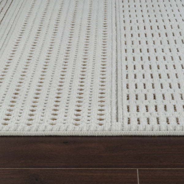 Homeroots 8' X 10' Beige And Brown Geometric Distressed Indoor Outdoor Area Rug  Polypropylene 558749