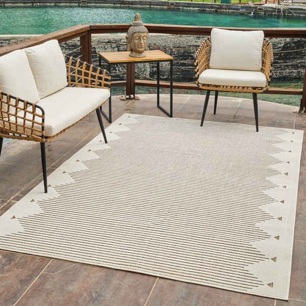 Homeroots 6' X 9' Beige And Brown Geometric Distressed Indoor Outdoor Area Rug  Polypropylene 558755