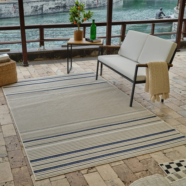 HomeRoots 4' Blue and Cream Striped Distressed Area Rug – Indoor Outdoor Versatile Charm for Any Space 4' X 6' 558781