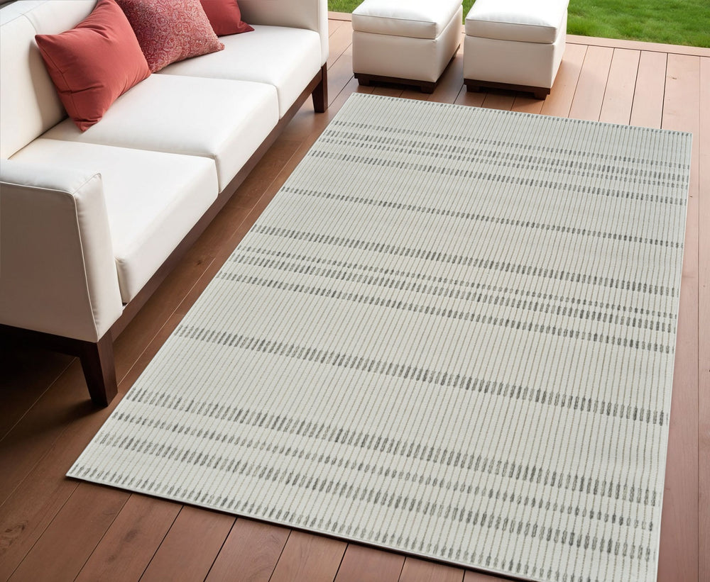 Homeroots 4' X 6' Cream And Beige Striped Distressed Indoor Outdoor Area Rug  Polypropylene 558802
