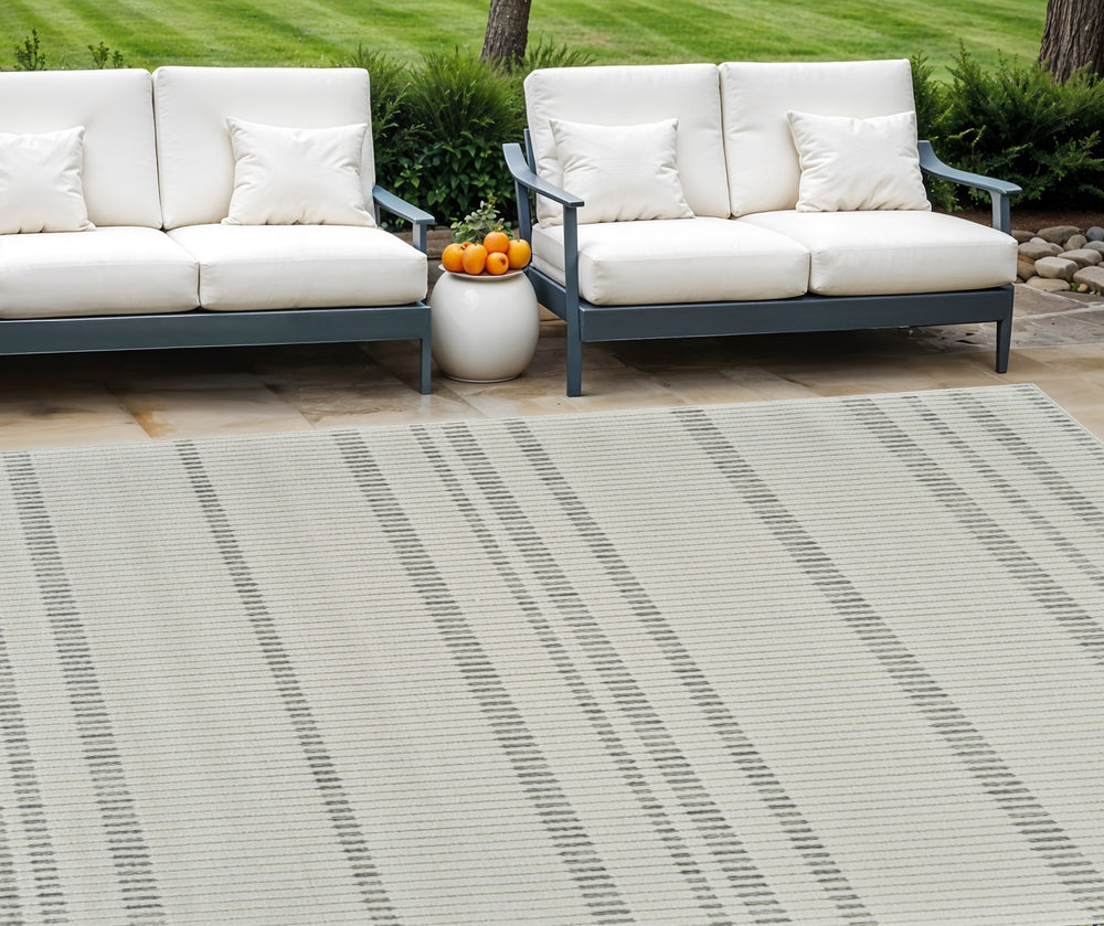 Homeroots 6' X 9' Cream And Beige Striped Distressed Indoor Outdoor Area Rug  Polypropylene 558804