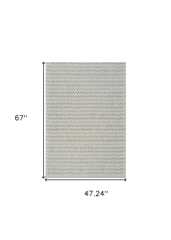 Homeroots 4' X 6' Cream And Beige Geometric Distressed Indoor Outdoor Area Rug  Polypropylene 558816