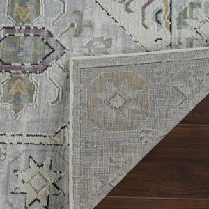 HomeRoots 4' Abstract Distressed Beige and Gray Area Rug - Modern, Soft, Stain-Resistant Design for Cozy Homes 5' X 8' 558857