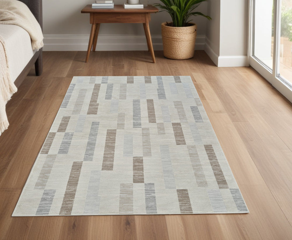 Homeroots 4' X 6' Beige And Brown Abstract Distressed Area Rug  Polypropylene 558880