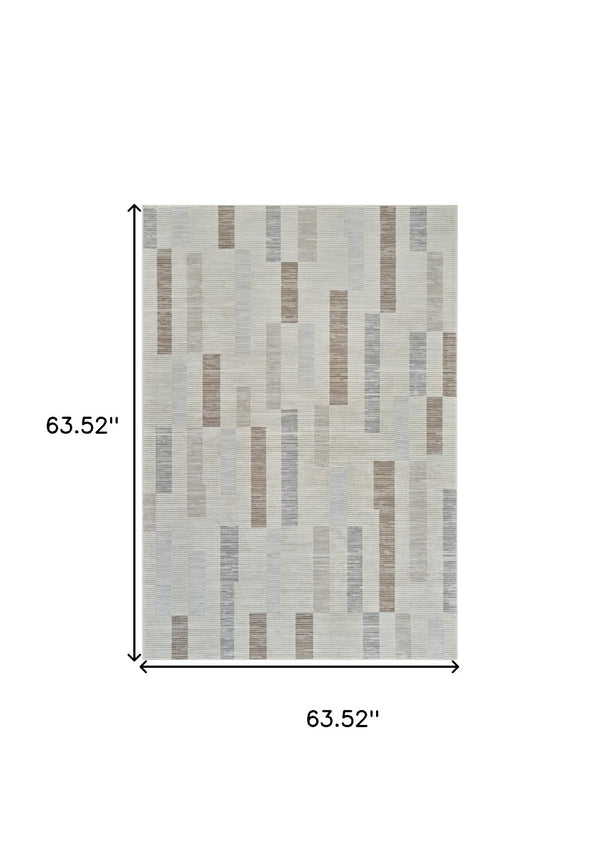 HomeRoots 4' Versatile Beige and Brown Abstract Area Rug - Stylish, Low-Maintenance Design for Any Space 5' X 8' 558881