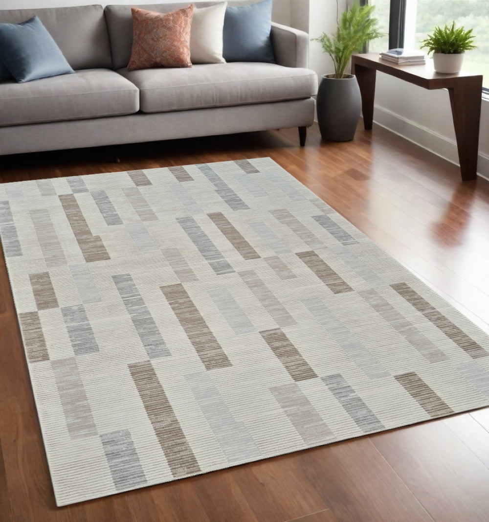 HomeRoots 4' Versatile Beige and Brown Abstract Area Rug - Stylish, Low-Maintenance Design for Any Space 5' X 8' 558881