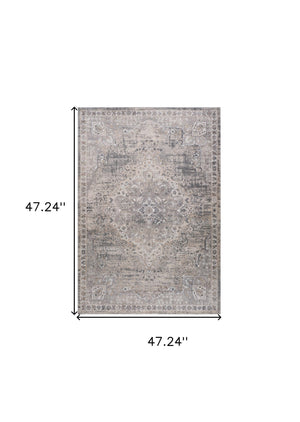 Homeroots 4' X 6' Gray And Beige Oriental Distressed Area Rug  Polyester 558904