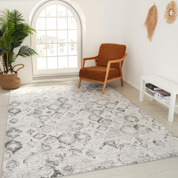 HomeRoots 7' Abstract Beige and Gray Distressed Area Rug - Stylish, Low-Maintenance Design for Any Room 8' X 11' 558943