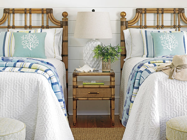 Lexington Tommy Bahama Home Bayshore Night Table - Elegant Glass Top, Woven Raffia Design, Perfect For Cozy Spaces And Style Bermuda Sands  558-622