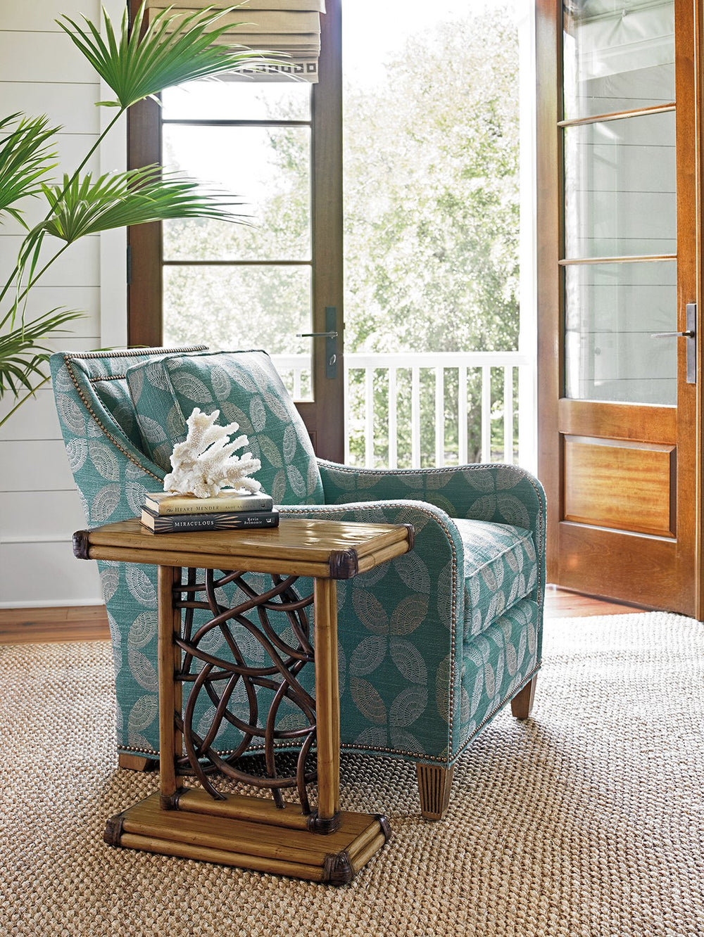 Lexington Tommy Bahama Home Angler Accent Table - Luxurious Rattan Craftsmanship With Crushed Bamboo Top For Elegant Living Spaces Bermuda Sands  558-952