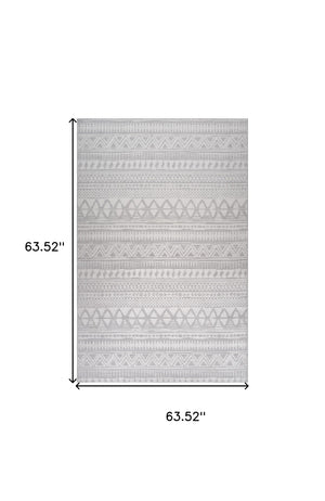 Homeroots 5' X 8' Gray And Cream Abstract Distressed Area Rug  Polyester 559009