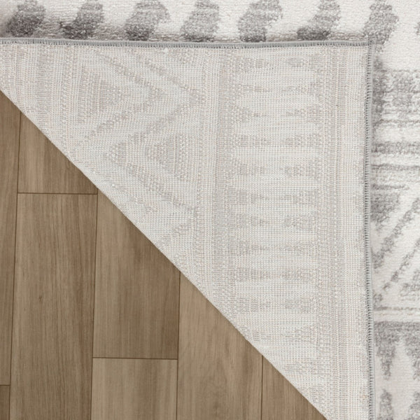 HomeRoots 5' Gray and Cream Abstract Distressed Area Rug - Modern, Stain-Resistant, Perfect for Any Room 7' X 10' 559010