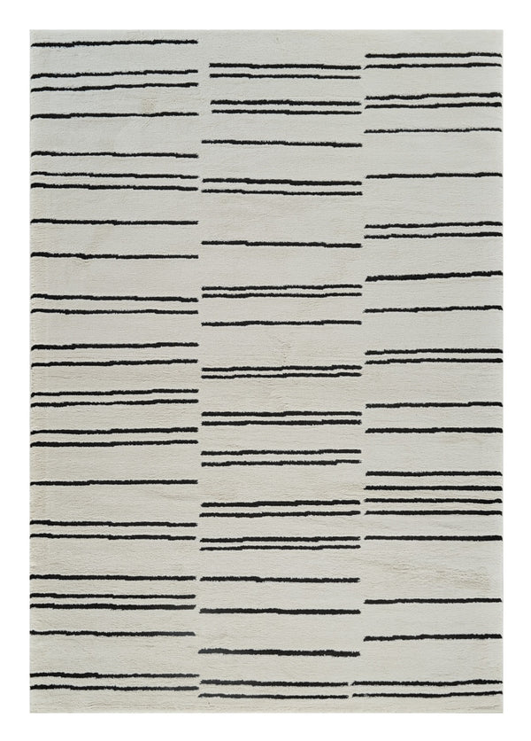 Homeroots 4' X 6' Cream And Black Abstract Distressed Area Rug  Polypropylene 559028
