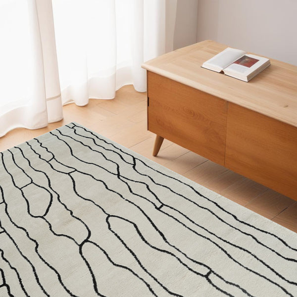 Homeroots 4' X 6' Cream And Black Abstract Distressed Area Rug  Polypropylene 559032