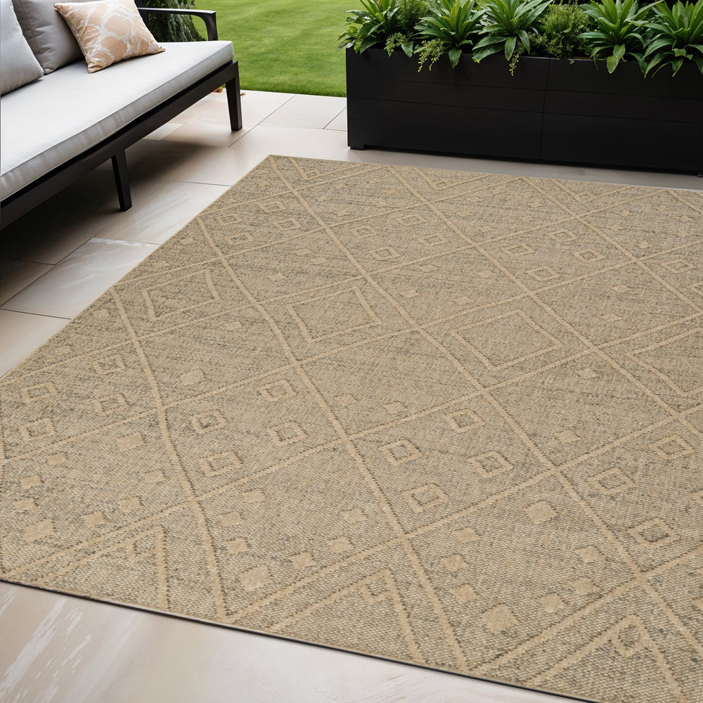 Homeroots 5' X 8' Beige And Brown Geometric Distressed Indoor Outdoor Area Rug  Polypropylene 559075