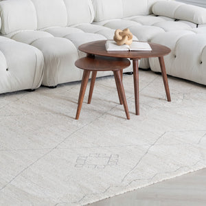 Homeroots 4' X 6' Cream And Beige Abstract Non Skid Area Rug  Polyester 559090