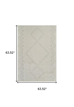 Homeroots 5' X 8' Cream And Beige Abstract Distressed Area Rug  Polyester 559096
