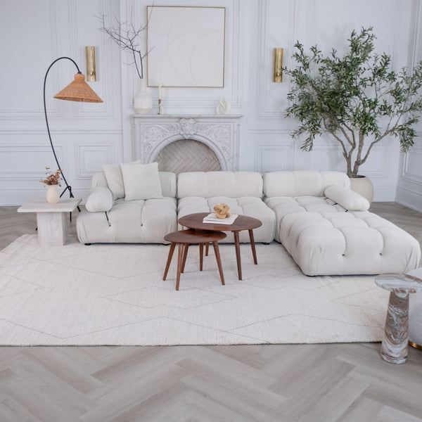 Homeroots 4' X 6' Cream And Beige Abstract Distressed Area Rug  Polyester 559100