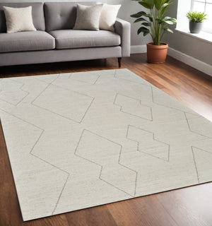 Homeroots 5' X 8' Cream And Beige Abstract Distressed Area Rug  Polyester 559101