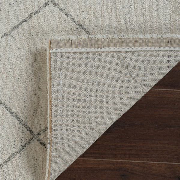 HomeRoots 4' Cream and Beige Abstract Distressed Area Rug – Stylish, Durable, Stain-Resistant Design for Any Room 4' X 6' 559105