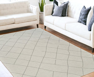 Homeroots 5' X 8' Cream And Beige Abstract Distressed Area Rug  Polyester 559106