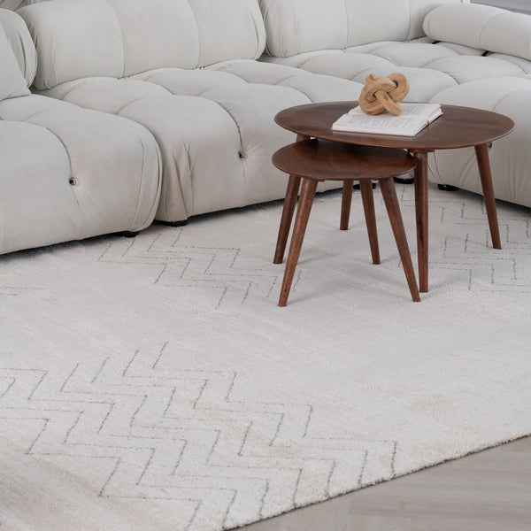 Homeroots 4' X 6' Cream And Beige Abstract Distressed Area Rug  Polyester 559110