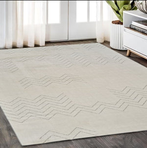 Homeroots 5' X 8' Cream And Beige Abstract Distressed Area Rug  Polyester 559111