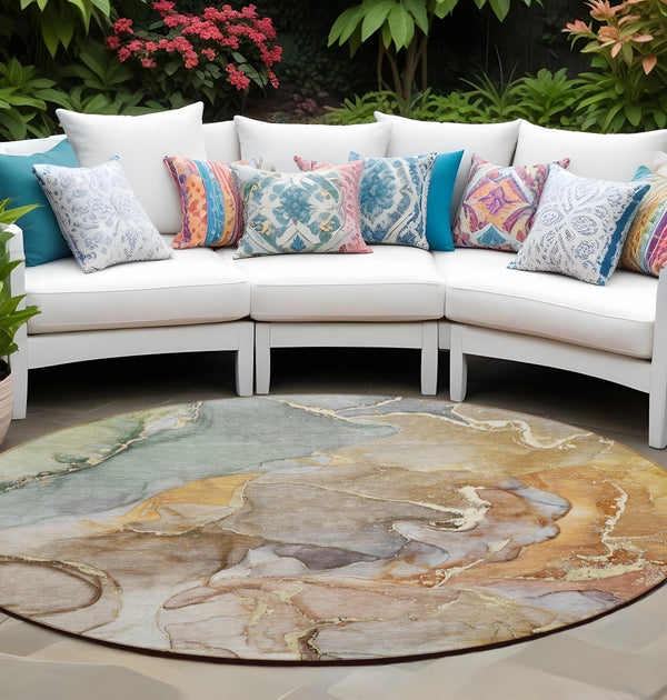 Homeroots 8' Round Gray And Gold Round Abstract Washable Non Skid Indoor Outdoor Area Rug Beige Polyester 559164