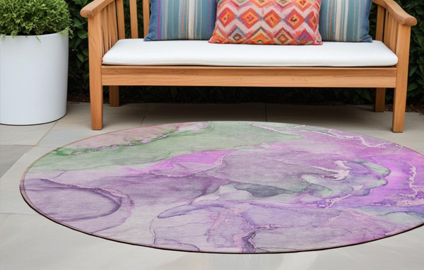 Homeroots 8' Round Purple Round Abstract Washable Non Skid Indoor Outdoor Area Rug Purple Polyester 559191