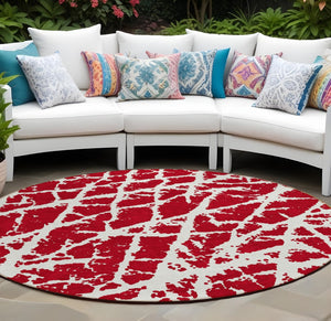 HomeRoots 5' Beige and Ivory Abstract Area Rug - Washable, Non-Skid, Stylish for Indoor and Outdoor Spaces 8' Round 559321