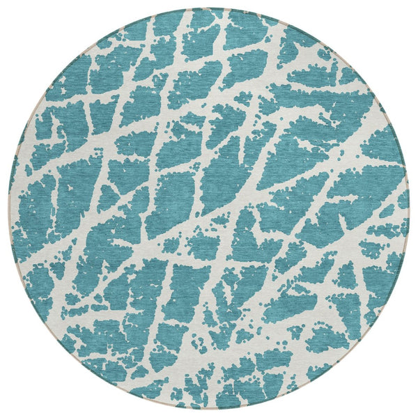 HomeRoots 5' Beige and Ivory Abstract Area Rug - Washable, Non-Skid, Stylish for Indoor and Outdoor Spaces 8' Round 559330