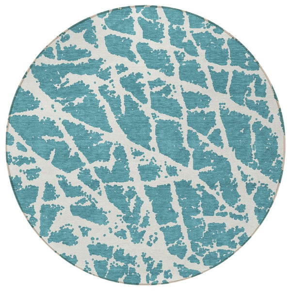 HomeRoots 5' Beige and Ivory Abstract Area Rug - Washable, Non-Skid, Stylish for Indoor and Outdoor Spaces 8' Round 559330