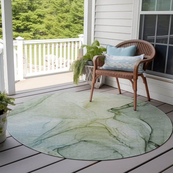 HomeRoots 5' Beige and Gray Abstract Area Rug – Stylish, Washable, Non-Skid for Indoor and Outdoor Spaces 8' Round 559384