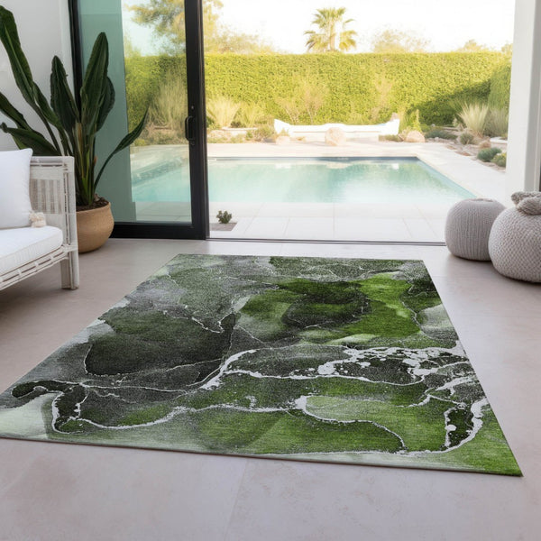 HomeRoots 5' Abstract Area Rug in Ivory, Blue & Gray - Machine Washable, Non-Skid, Indoor & Outdoor Use 5' X 8' 559455