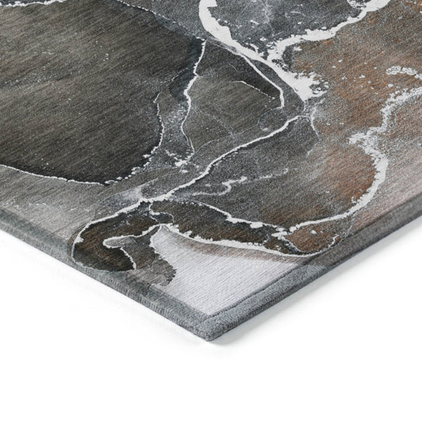 HomeRoots 5' Abstract Area Rug in Ivory, Blue & Gray - Machine Washable, Non-Skid, Indoor & Outdoor Use 8' Round 559465