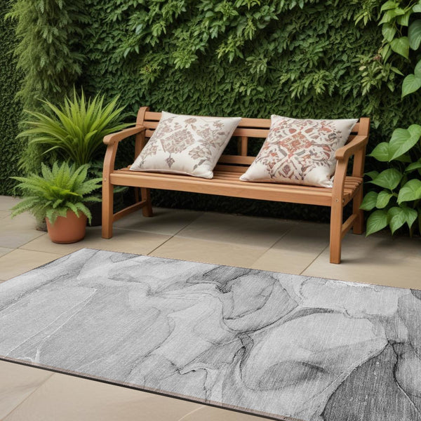 Homeroots 8' Runner Stylish Abstract Washable Non-skid Area Rug For Indoor And Outdoor Spaces, Stain Resistant Gray Polyester 559497