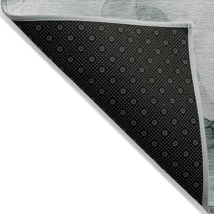 Homeroots 8' Round Green Round Abstract Washable Non Skid Indoor Outdoor Area Rug Green Polyester 559510