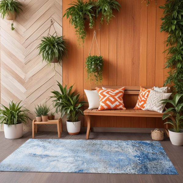 Homeroots 5' Beige Abstract Washable Non-skid Area Rug - Elegant, Stain Resistant, Perfect For Indoor & Outdoor Use Navy Polyester 559587