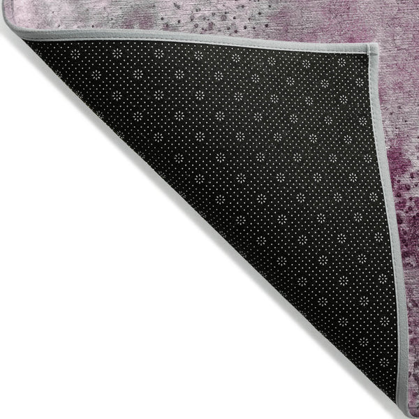 Homeroots 5' Beige Abstract Washable Non-skid Area Rug - Elegant, Stain Resistant, Perfect For Indoor & Outdoor Use 3' X 5' Polyester 559598