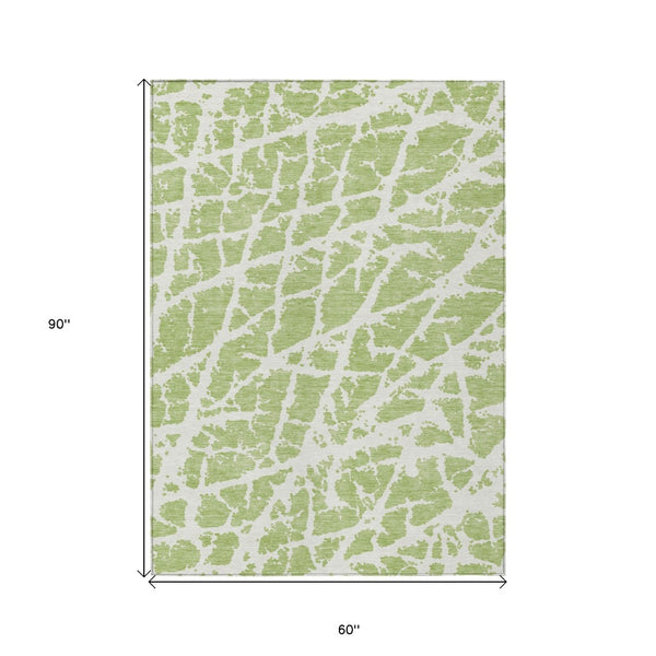 HomeRoots 5' Beige and Ivory Abstract Area Rug - Washable, Non-Skid, Stylish for Indoor and Outdoor Spaces 5' X 8' 559626
