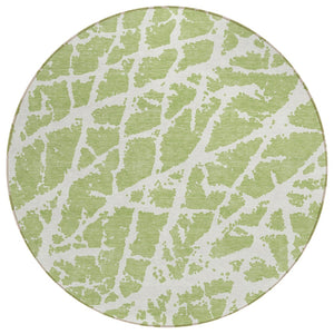HomeRoots 5' Beige and Ivory Abstract Area Rug - Washable, Non-Skid, Stylish for Indoor and Outdoor Spaces 8' Round 559627