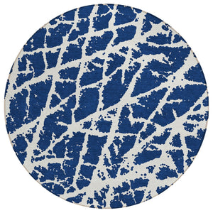 HomeRoots 5' Beige and Ivory Abstract Area Rug - Washable, Non-Skid, Stylish for Indoor and Outdoor Spaces 8' Round 559636