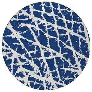 HomeRoots 5' Beige and Ivory Abstract Area Rug - Washable, Non-Skid, Stylish for Indoor and Outdoor Spaces 8' Round 559636
