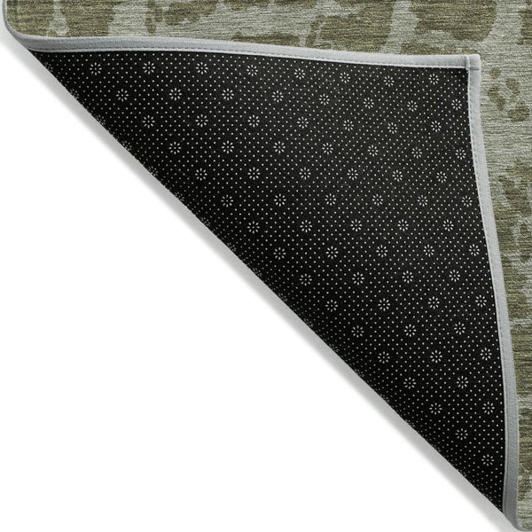 HomeRoots 5' Beige and Ivory Abstract Area Rug - Washable, Non-Skid, Stylish for Indoor and Outdoor Spaces 5' X 8' 559644