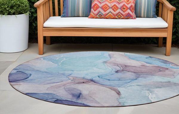 Homeroots 8' Round Blue Round Abstract Washable Non Skid Indoor Outdoor Area Rug Navy Polyester 559663