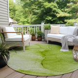 Homeroots 8' Round Green Round Abstract Washable Non Skid Indoor Outdoor Area Rug Green Polyester 559744