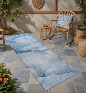 Homeroots 8' Runner Stylish Green Abstract Washable Non-skid Indoor/Outdoor Rug For Kids And Pets’ Spaces Blue Polyester 559794